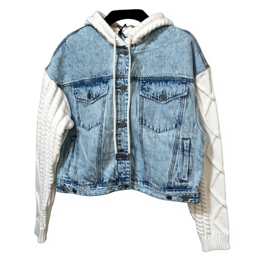 Blank NYC Light Blue Denim Jacket brand new Size M - Picture 2 of 7